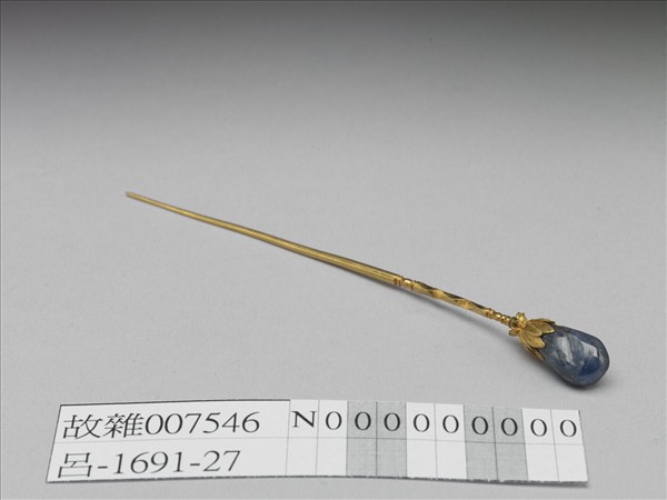 金嵌寶石抱頭蓮簪