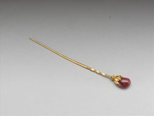 金嵌寶石抱頭蓮簪