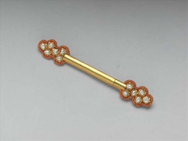 金嵌珊瑚珠簪