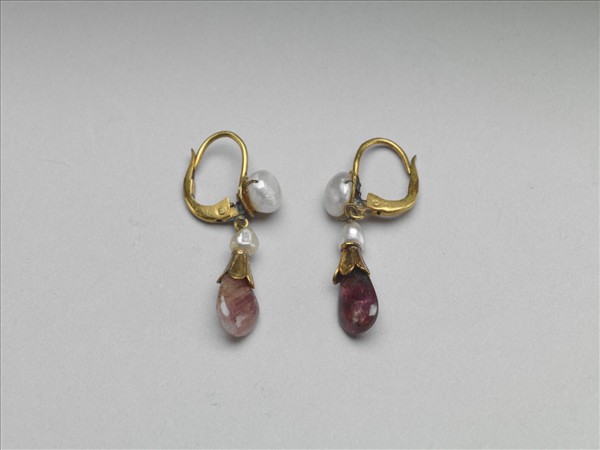 金嵌珍珠碧璽耳墜（一對）