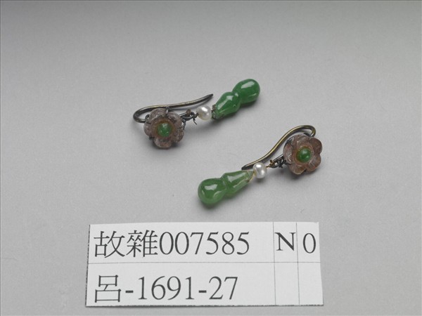 嵌珠寶耳墜（一對）