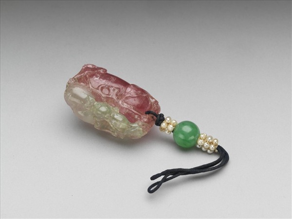 碧璽巧雕瓜蝠珮