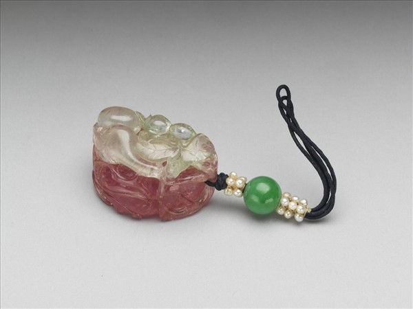 碧璽巧雕瓜蝠珮