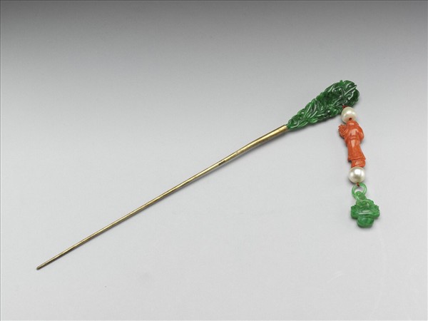 翠玉珊瑚持芝嬰步搖