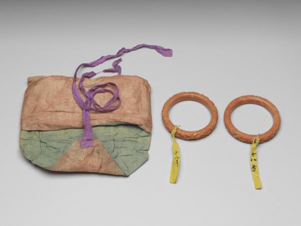 珊瑚子孫萬代鐲