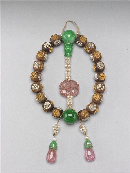 茄楠木嵌金珠團壽手串