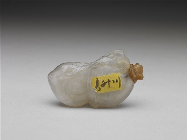 瑪瑙雙桃鼻煙壺