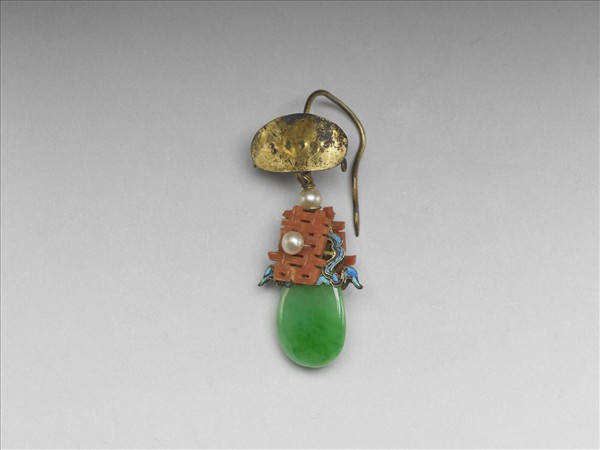 珊瑚喜字嵌珠翠玉耳墜