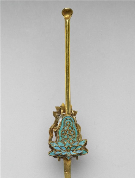 金嵌珠尊像耳挖簪