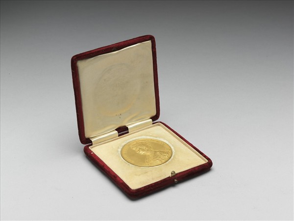 英皇喬治五世與瑪麗皇后加冕紀念幣