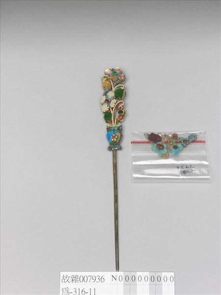 鍍金嵌珠寶瓶花耳挖簪