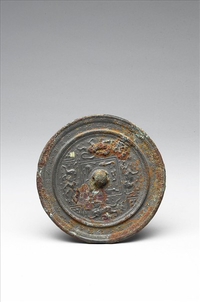 「靈山」四獸紋鏡