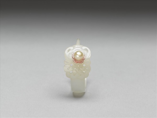 嵌珠碧璽玉耳環