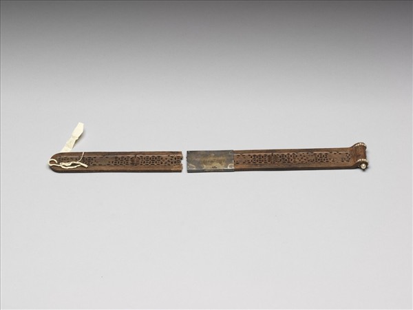 木嵌珠鏤空福壽紋扁方