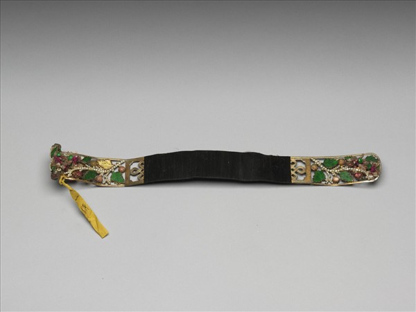 鍍金鏤空嵌珠寶扁方