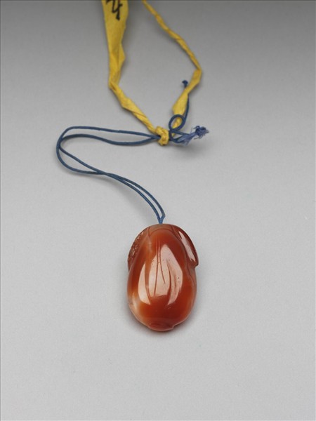 瑪瑙瓜形墜飾