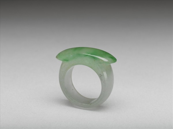 翠玉戒指