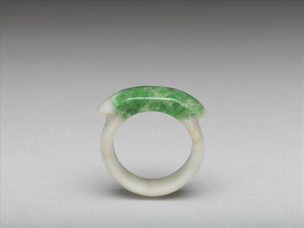 翠玉戒指