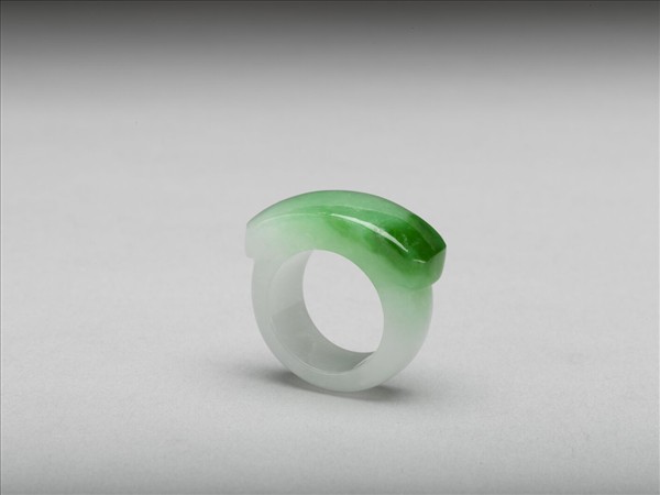 翠玉戒指