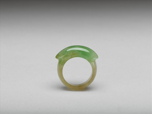 翠玉戒指