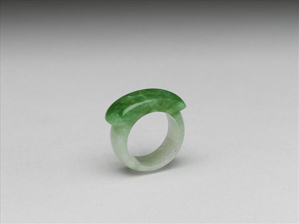 翠玉戒指