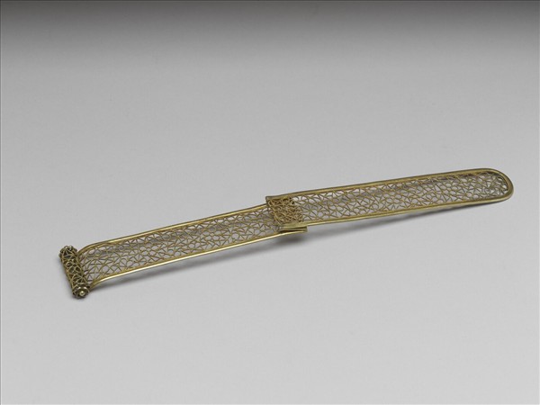 金纍絲冰梅紋扁方