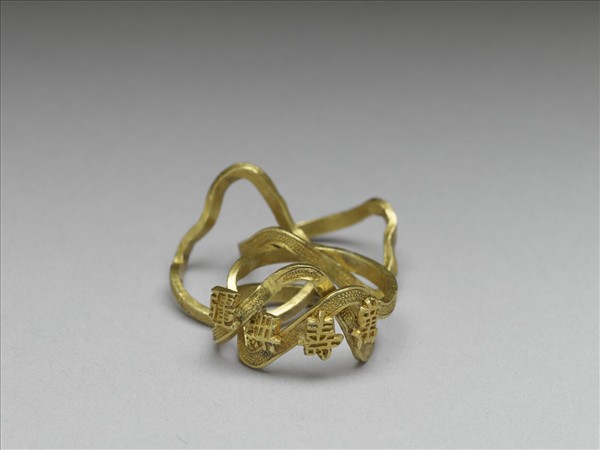 金「萬壽無疆」套戒