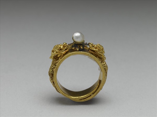 金纍絲雙龍戲珠戒指