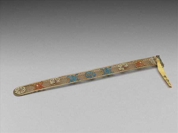 鍍金鏤空壽字扁方