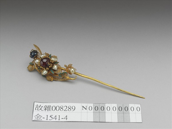 金纍絲嵌珠寶海棠簪