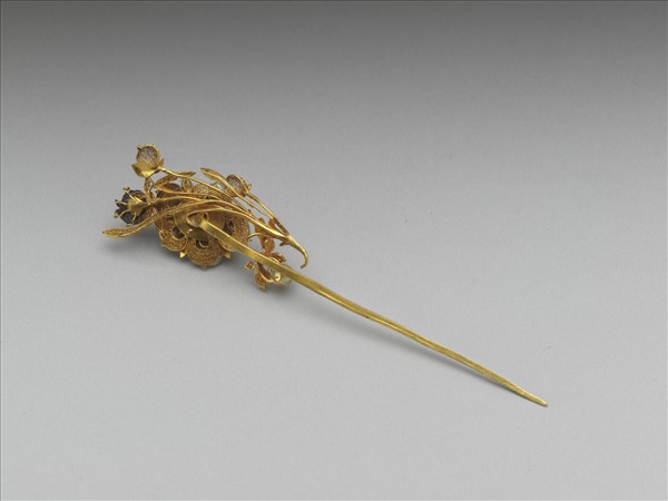 金纍絲嵌珠寶海棠簪