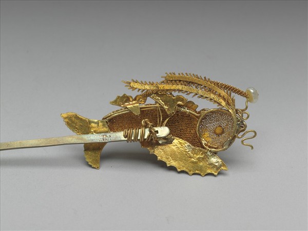 金纍絲魚簪