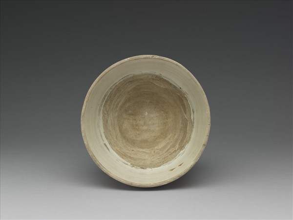 定窯 白瓷弦紋三足爐