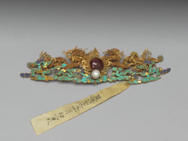 金纍絲點翠嵌珠寶雙龍戲珠簪