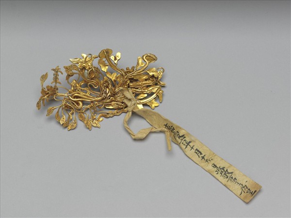 金嵌珠寶蓮花簪