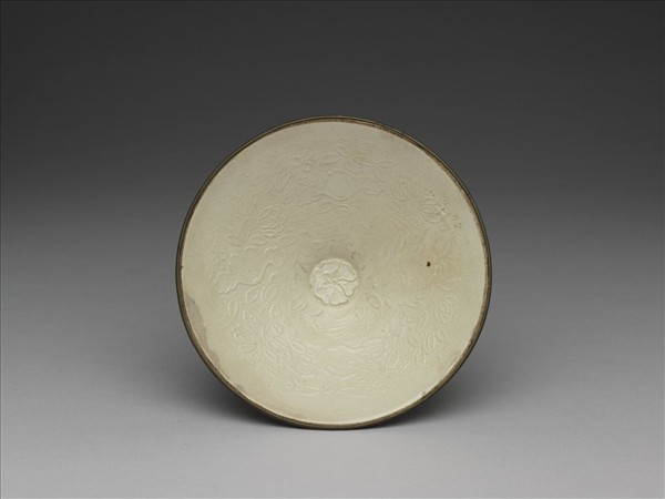 定窯 白瓷印花蓮花紋碗