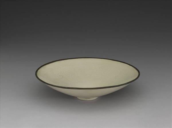 定窯 白瓷印花雙鳳穿花紋笠式碗