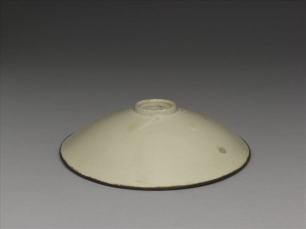 定窯 白瓷印花雙鳳穿花紋笠式碗