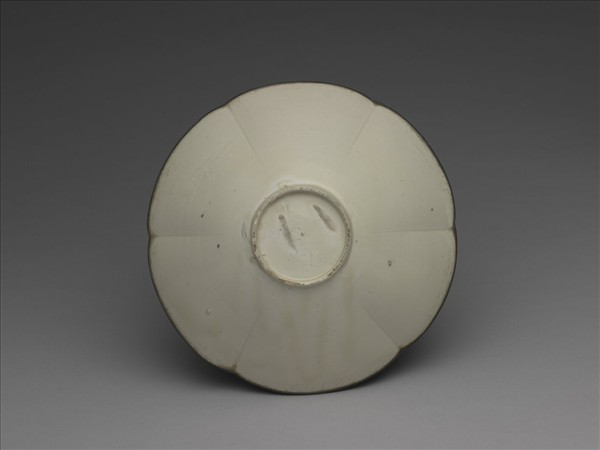 定窯 六瓣花式碗