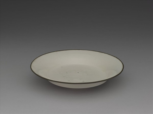 霍州窯 印花螭紋折腰盤