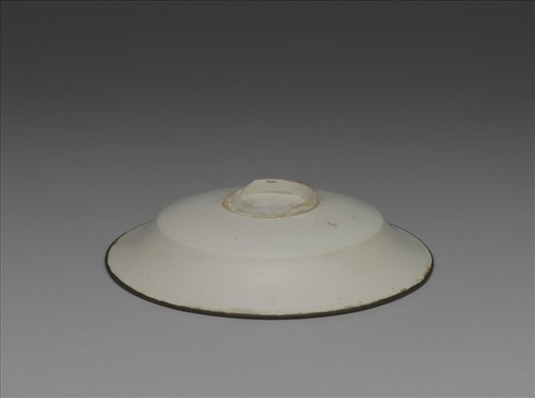 霍州窯 印花螭紋折腰盤