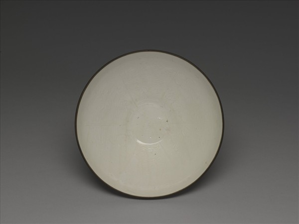 定窯 瑩白印花花卉碗