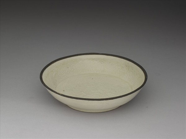 定窯 印花雙螭盤