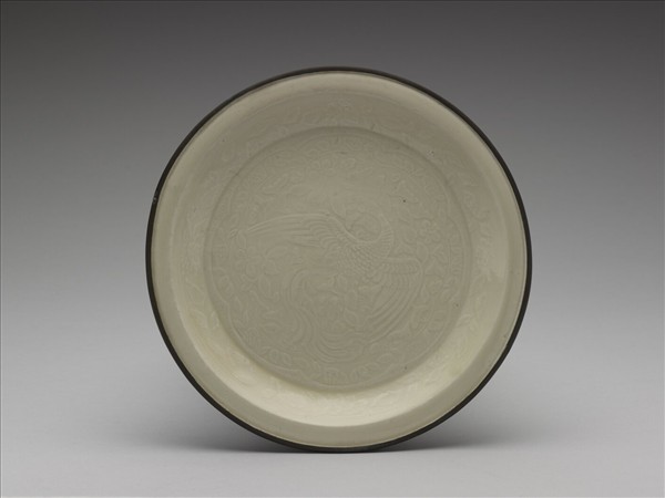 定窯 印花舞鳳紋折沿盤