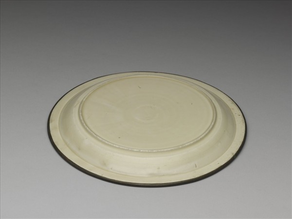 定窯 印花舞鳳紋折沿盤