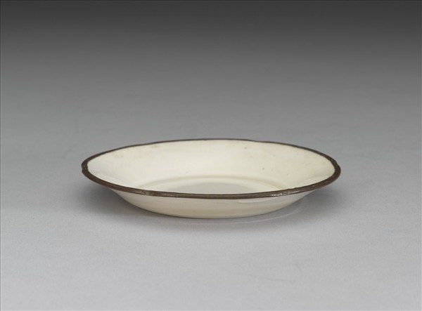 定窯 白瓷葵口碟