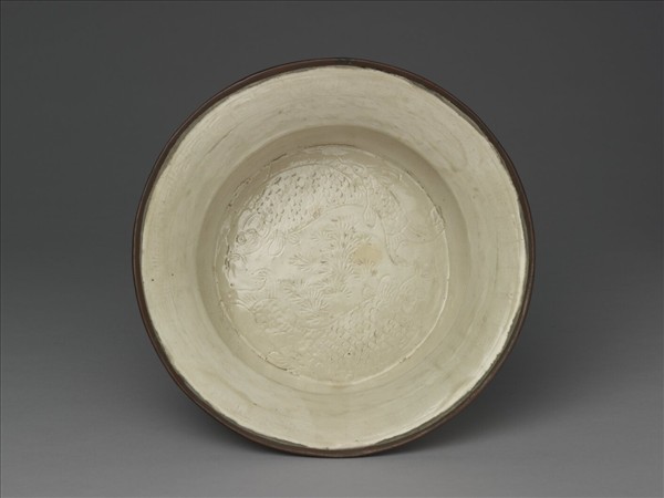 白瓷劃花雙魚繩紋四環耳洗