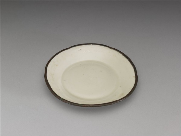 定窯 白瓷葵口碟