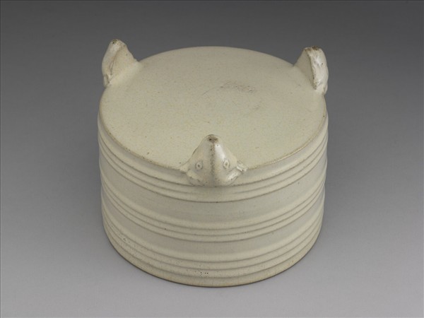 廣窯 白瓷弦紋三足爐