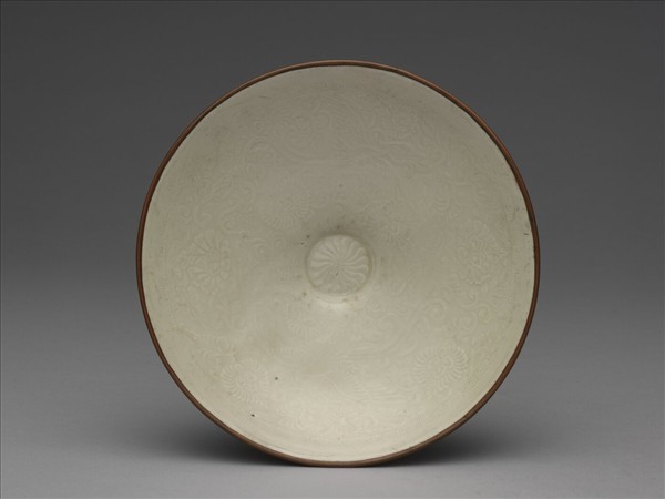 定窯 白瓷印花雙鳳穿花紋笠式碗